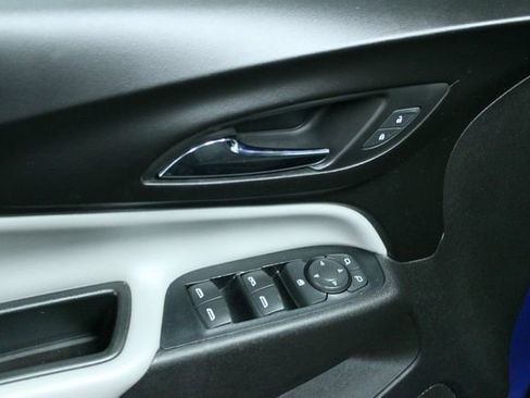 Used 2019 Chevrolet Equinox LS w/ LS Convenience Package image 13