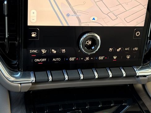 New 2026 GMC Yukon XL Denali w/ Denali Reserve Package image 24