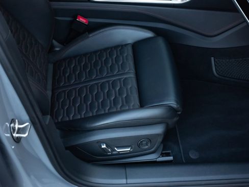 Used 2021 Audi RS 6 image 35