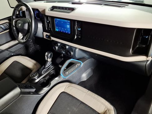 Used 2022 Ford Bronco Wildtrak AWD/4WD image 12