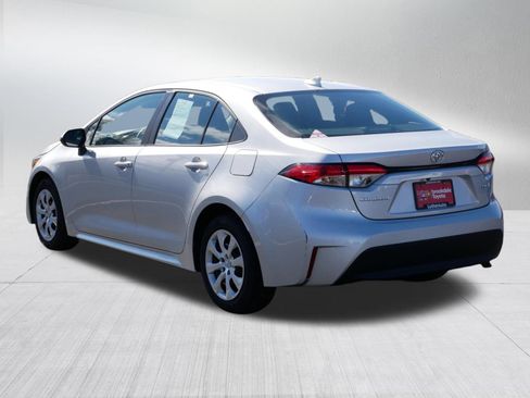 Used 2023 Toyota Corolla LE image 5