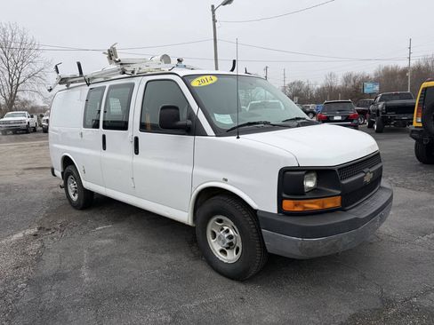 Used 2014 Chevrolet Express 2500 RWD image 6