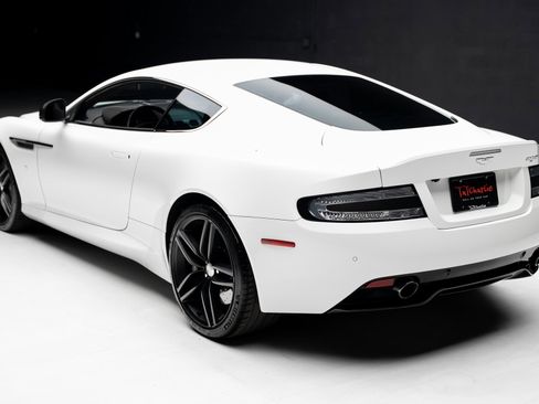 Used 2016 Aston Martin DB9 GT image 25