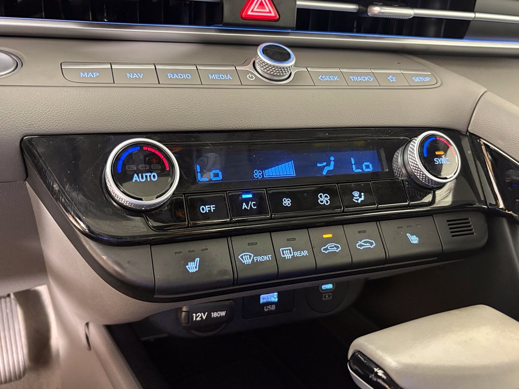 Used 2024 Hyundai Elantra SEL w/ Convenience Package FWD image 28