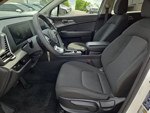 Certified 2025 Kia Sportage LX AWD/4WD image 46