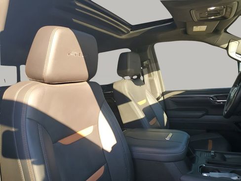 Used 2024 GMC Sierra 2500 AT4 w/ AT4 Premium Plus Package image 15