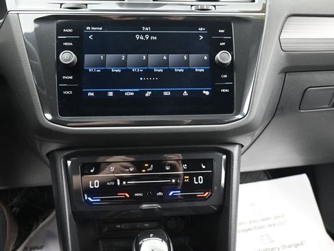 Used 2024 Volkswagen Tiguan SEL R-Line image 19