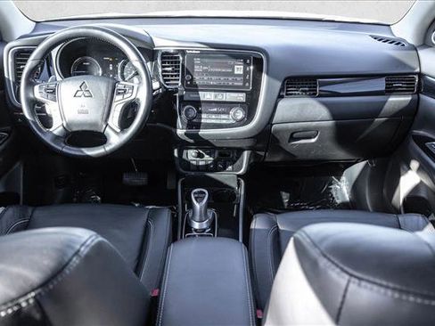 Used 2018 Mitsubishi Outlander GT image 20