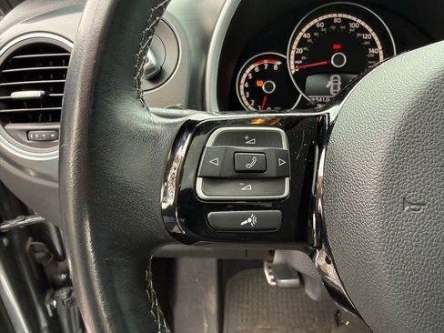 Used 2013 Volkswagen Beetle R-Line FWD image 12