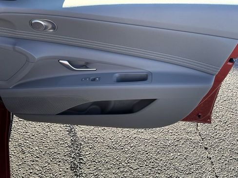 New 2025 Hyundai Elantra SEL FWD image 15