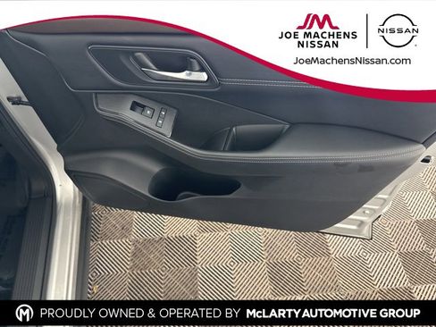 Certified 2023 Nissan Rogue SV w/ SV Premium Package image 19