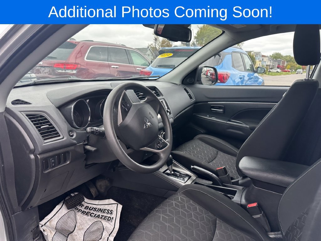 Used 2025 Mitsubishi Outlander Sport ES AWD/4WD image 7