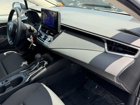Used 2024 Toyota Corolla LE FWD image 19
