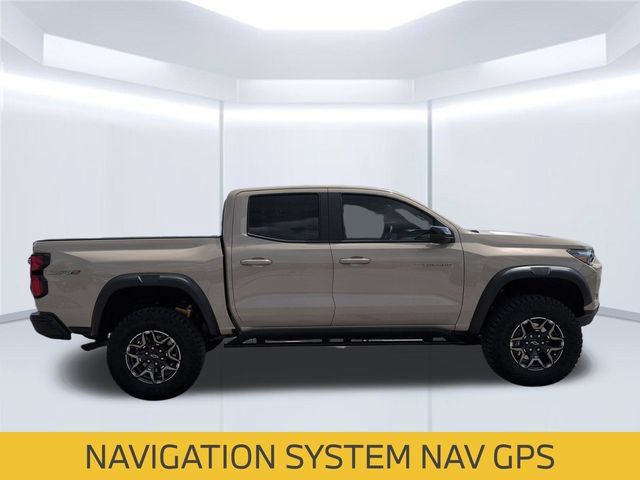 Used 2024 Chevrolet Colorado ZR2 w/ ZR2 Convenience Package III AWD/4WD image 7