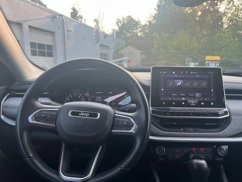Used 2022 Jeep Compass Latitude w/ Convenience Group AWD/4WD image 20
