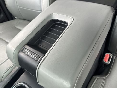 Used 2017 Toyota Tundra Limited image 35