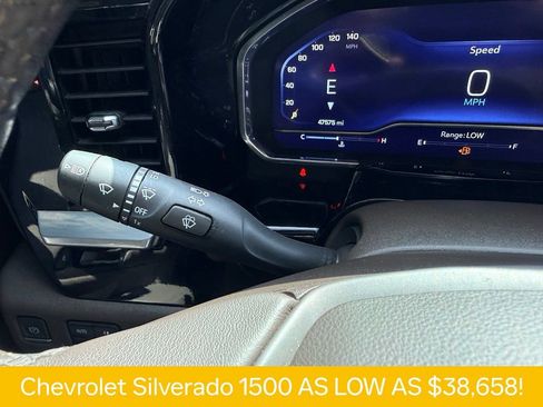 Used 2022 Chevrolet Silverado 1500 LT w/ Z71 Off-Road Package AWD/4WD image 25