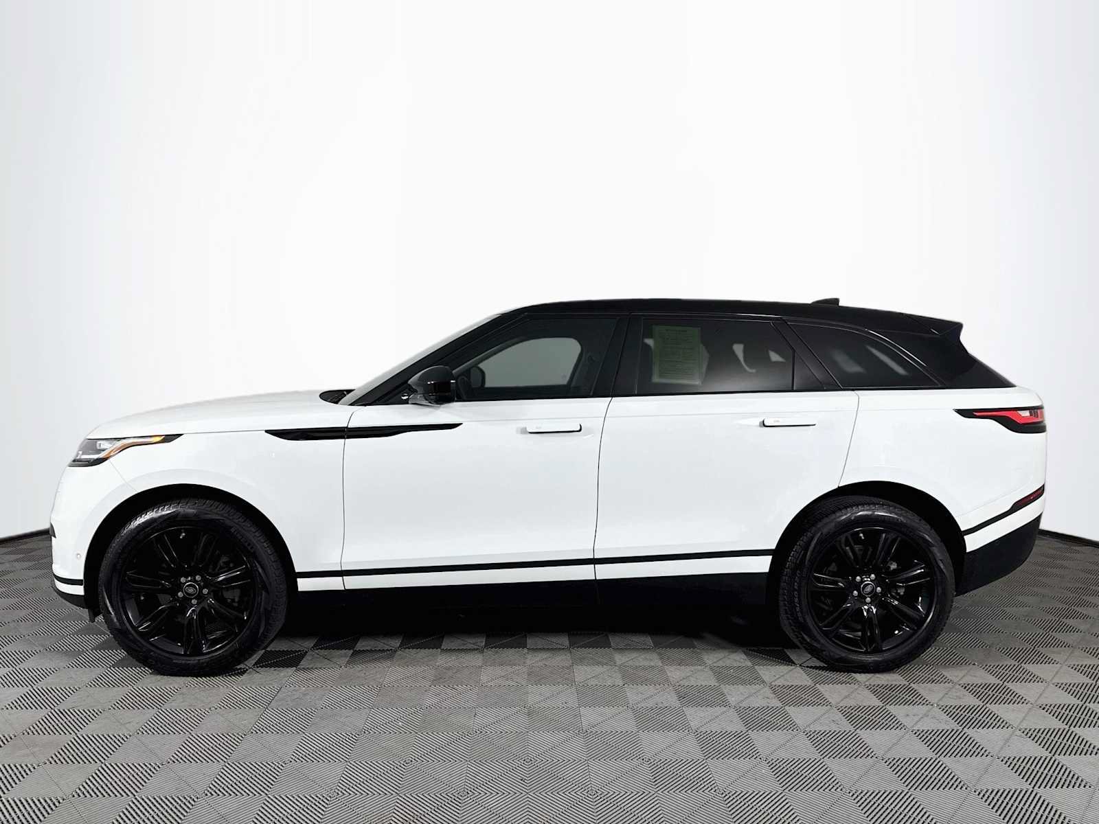 Used 2021 Land Rover Range Rover Velar S AWD/4WD image 8
