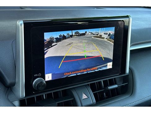 Used 2024 Toyota RAV4 XLE image 21
