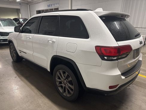 Used 2016 Jeep Grand Cherokee Limited 75th Anniversary image 6