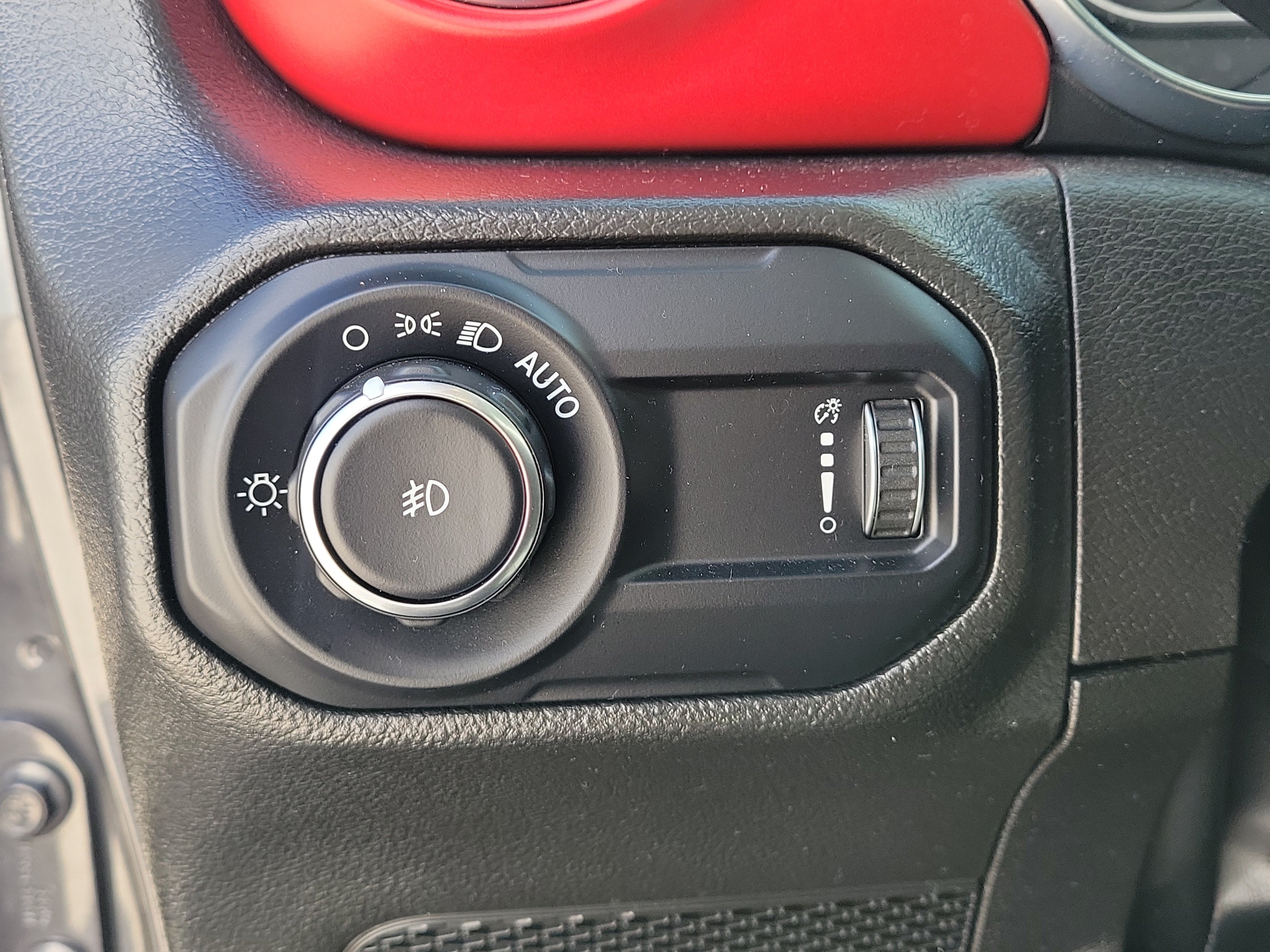 Used 2023 Jeep Wrangler Unlimited Rubicon w/ LED Lighting Group AWD/4WD image 21