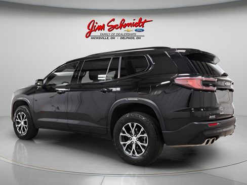 Used 2025 GMC Acadia AT4 w/ Luxury Package image 4