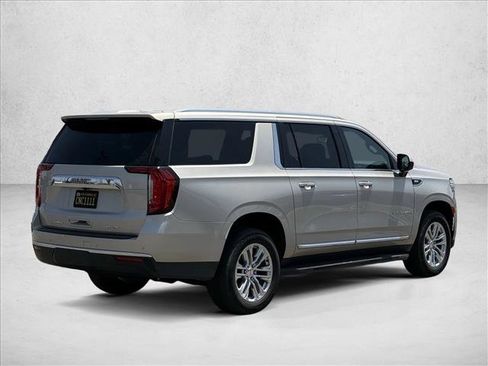 Used 2022 GMC Yukon XL SLT w/ Max Trailering Package RWD image 4