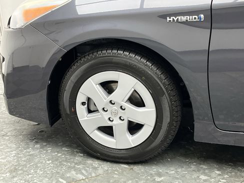 Used 2011 Toyota Prius Four w/ Navigation Pkg FWD image 28
