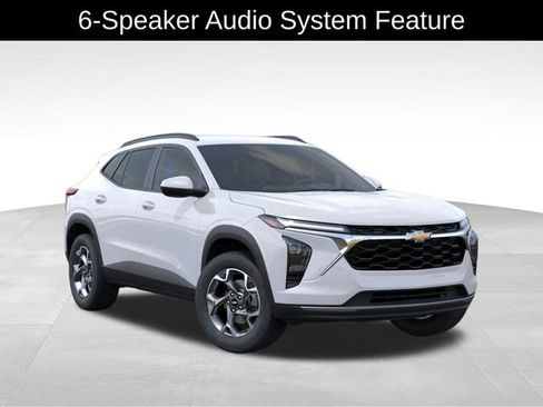 New 2026 Chevrolet Trax LT FWD image 8
