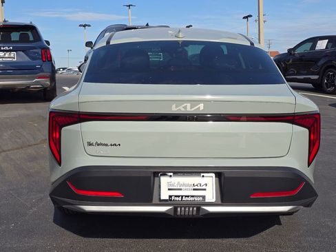 New 2026 Kia K4 LXS image 4