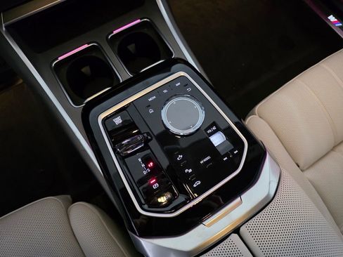 New 2026 BMW 760i xDrive AWD/4WD image 17