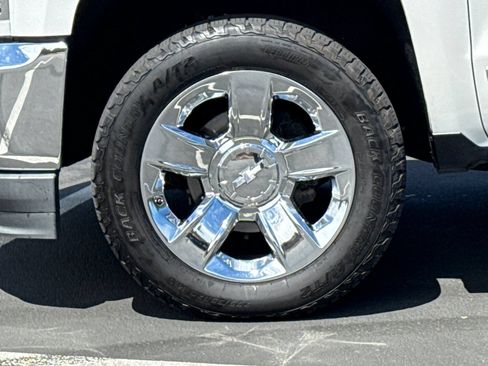 Used 2018 Chevrolet Silverado 1500 LTZ w/ Sport Package AWD/4WD image 15