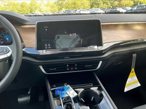 New 2026 Volkswagen Atlas SE image 13