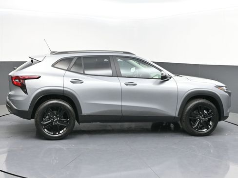 New 2026 Chevrolet Trax ACTIV FWD image 8