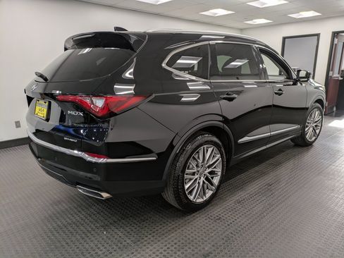 Used 2022 Acura MDX SH-AWD w/ Advance Package image 4