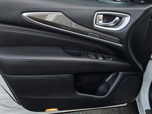 Used 2020 INFINITI QX60 Luxe w/ Essential Package image 10