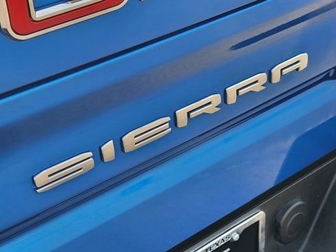 Used 2022 GMC Sierra 1500 AT4 w/ AT4 Premium Package image 9