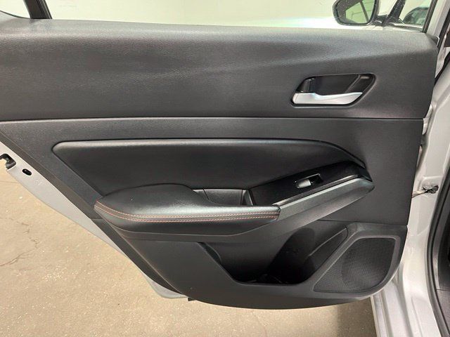 Used 2024 Nissan Altima 2.5 SR FWD image 15