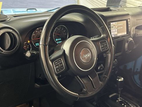 Used 2017 Jeep Wrangler Unlimited Sport w/ Connectivity Group AWD/4WD image 13