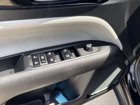 Used 2022 Jeep Compass Limited AWD/4WD image 13
