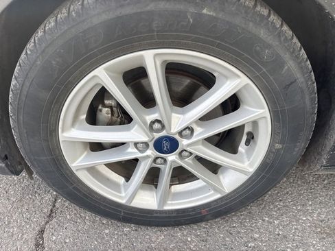 Used 2018 Ford Focus SE image 18
