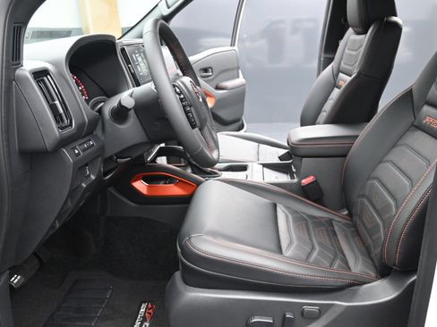 Used 2026 Nissan Frontier PRO-4X w/ Pro Premium Package AWD/4WD image 22