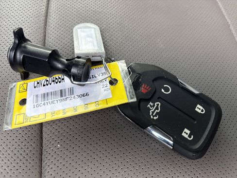 Used 2022 Chevrolet Silverado 3500 LTZ w/ LTZ Plus Package image 27