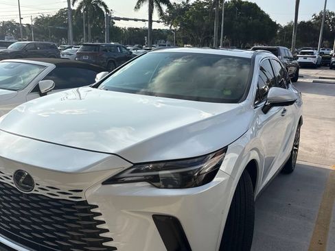 Used 2024 Lexus RX 350 Premium Plus w/ Convenience Package FWD image 4