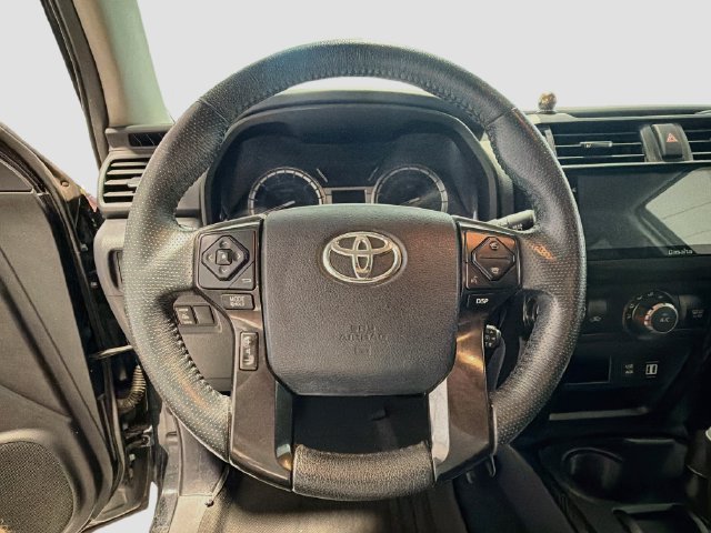 Used 2019 Toyota 4Runner TRD Off-Road AWD/4WD image 9