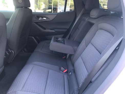 New 2025 Chevrolet Equinox LT w/ Safety and Technology Package FWD image 20