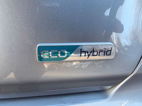 Used 2022 Kia Niro LXS image 32