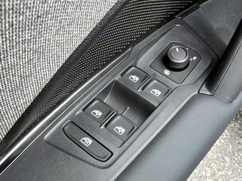 New 2026 Volkswagen Tiguan S FWD image 16