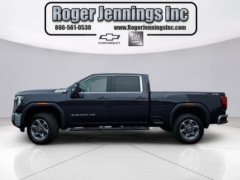 Used 2025 GMC Sierra 2500 SLE w/ SLE Value Package; image 2