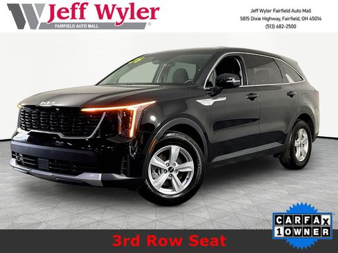 Certified 2026 Kia Sorento LX FWD image 1
